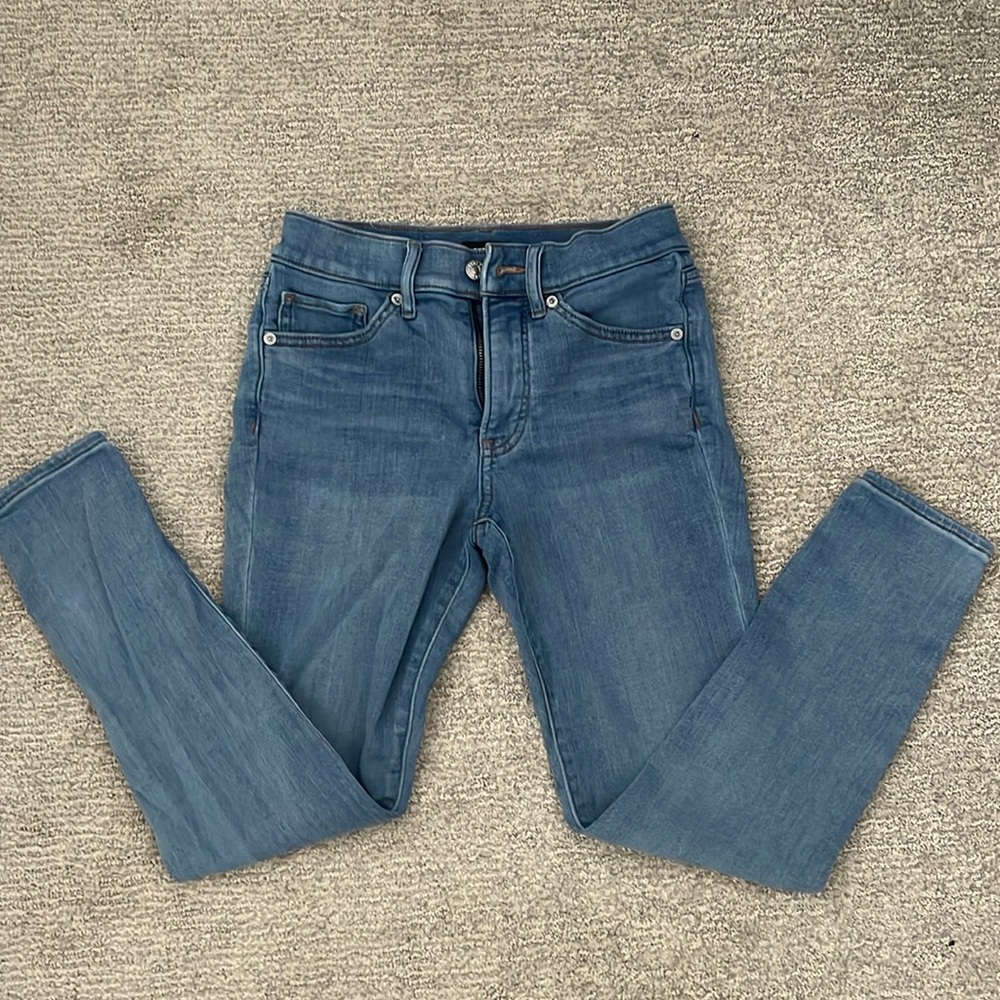 Express Cropped Skinny Mid Rise Jeans 00